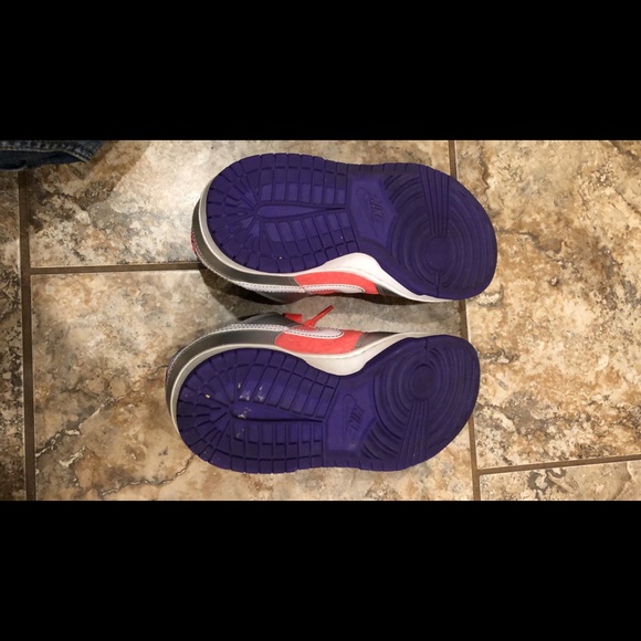 Nike Shoes - Picture 2 of 5